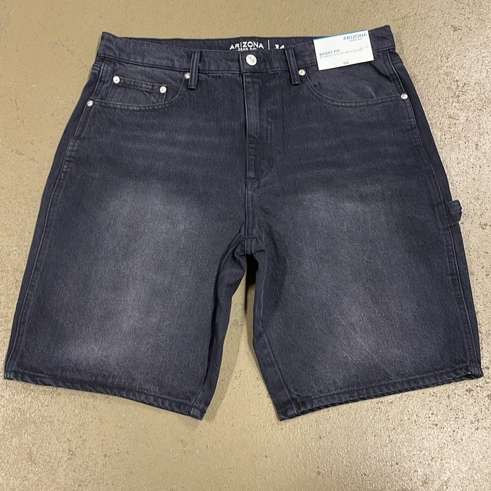 Arizona Jean Co Baggy Fit Black Carpenter Shorts NWT Size 34